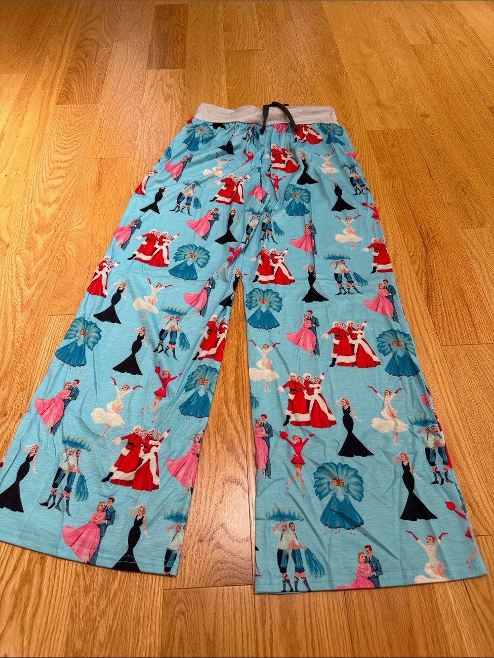 New! Sheshow medium White christmas contrast wide leg pants . - Picture 4 of 10